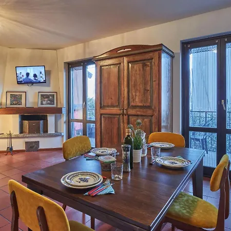 Tower Bell House By Interhome Casa vacanze Isola Comacina